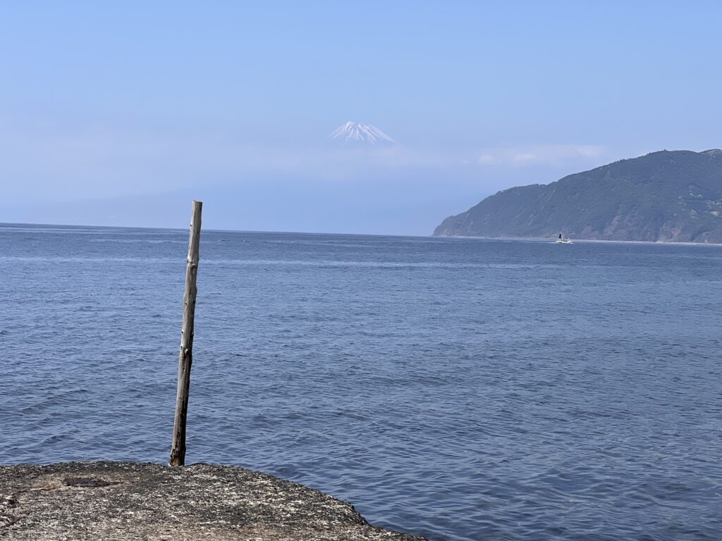 西伊豆 土肥 八木沢
大久保の港 天草漁 富士山