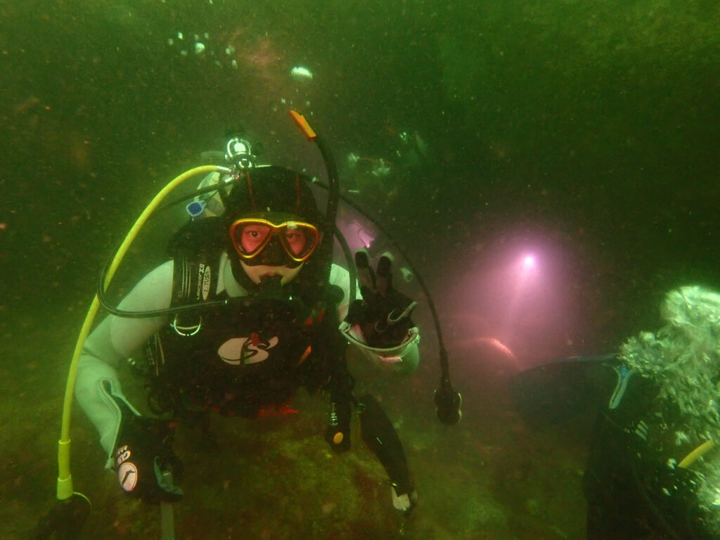 雲見ダイビング 牛着岩 法政アクアダイビングクラブ