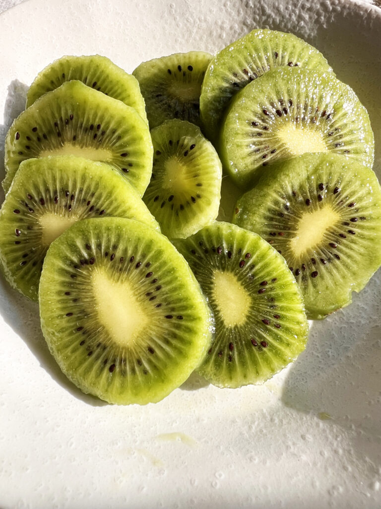 伊豆市　八木沢　キウイフルーツ