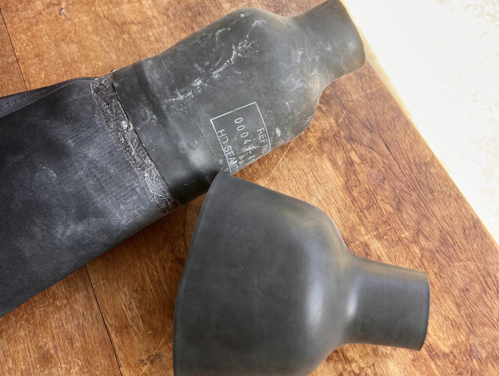 土肥ダイビング　ドライスーツリペア　リストシール交換