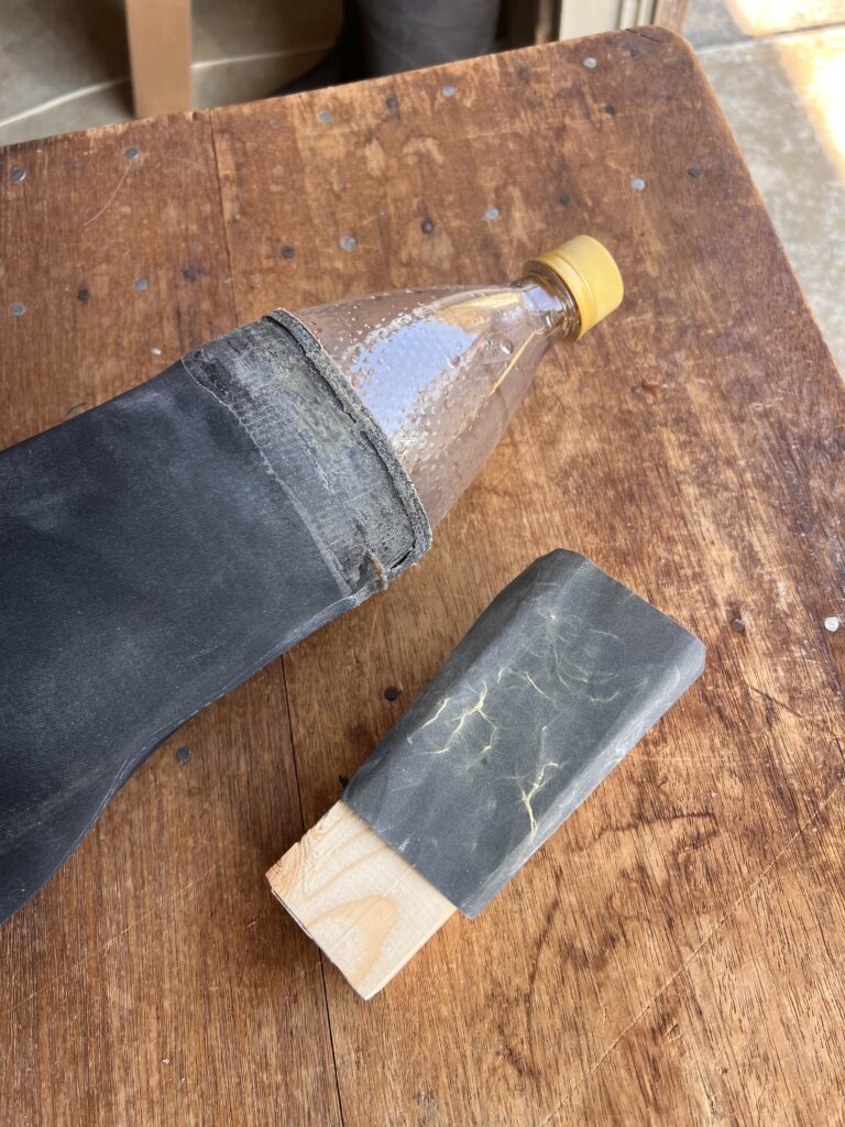 土肥ダイビング　ドライスーツリペア　リストシール貼り替え