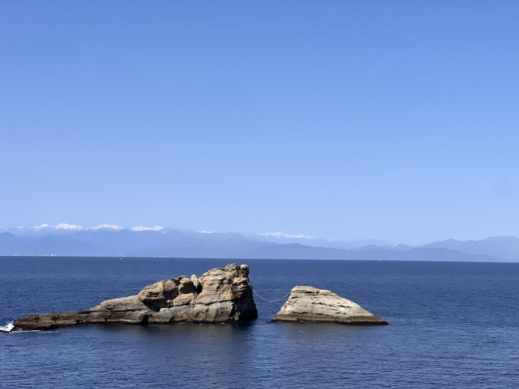 雲見ダイビング 牛着岩