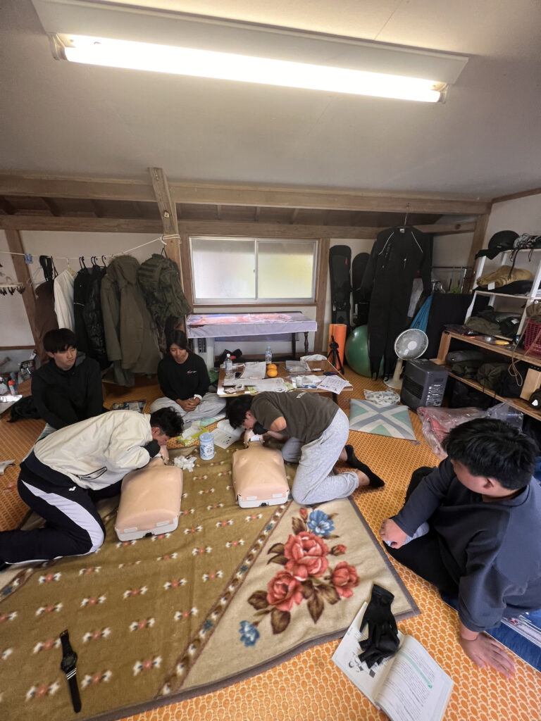 土肥ダイビング　CPR＆First Aid　専大CORAL