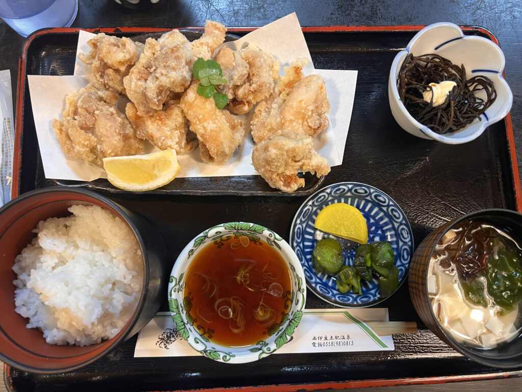 土肥ダイビング　土肥食事処さくら