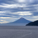 土肥今日の風景　駿河湾に聳える富士山