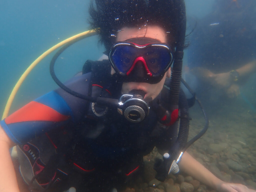 土肥ダイビング 通り崎ビーチ 専修大学スキンダイビングクラブCORAL 1年生ライセンス合宿